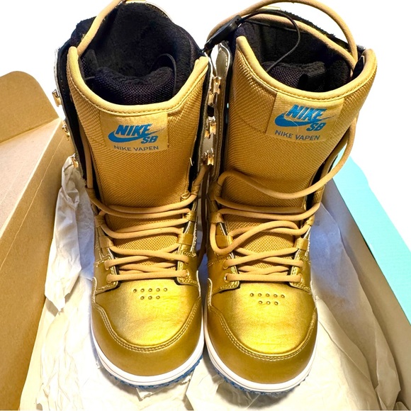 my vape shop Nike Vapen Men's Size 6 Snowboard Boots Very Mint Condition